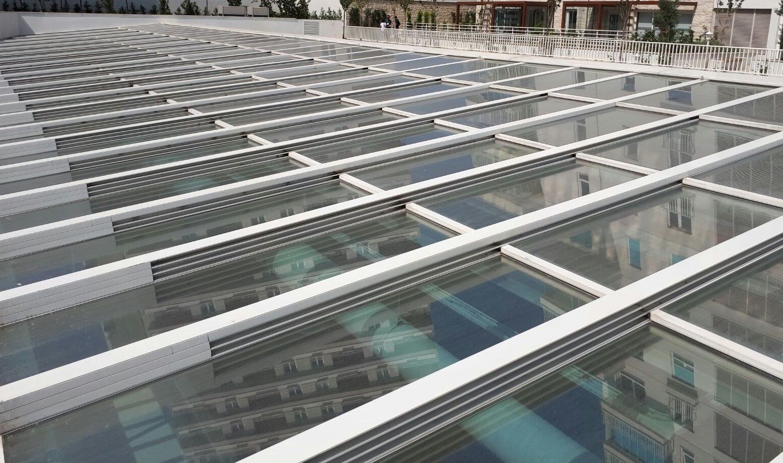 Hareketli Cam Tavan Sistemleri